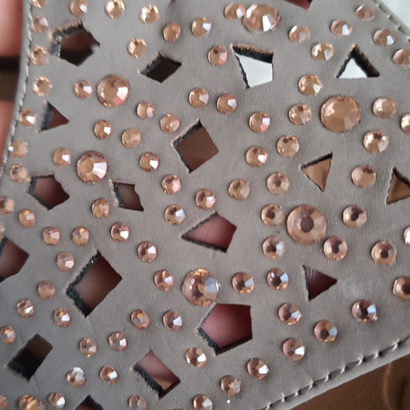 Like new SKECHERS "Cali Dazzled" Wedge Sandals Taupe Brown Bling 9 - Picture 5 of 5